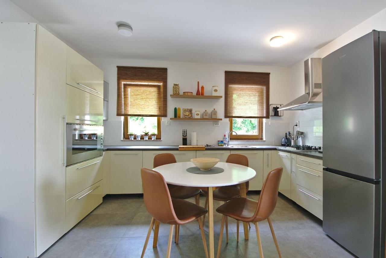 Holiday House With Pool Čavle Екстериор снимка