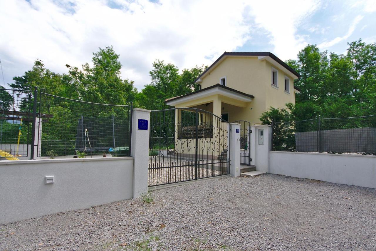 Holiday House With Pool Čavle Екстериор снимка