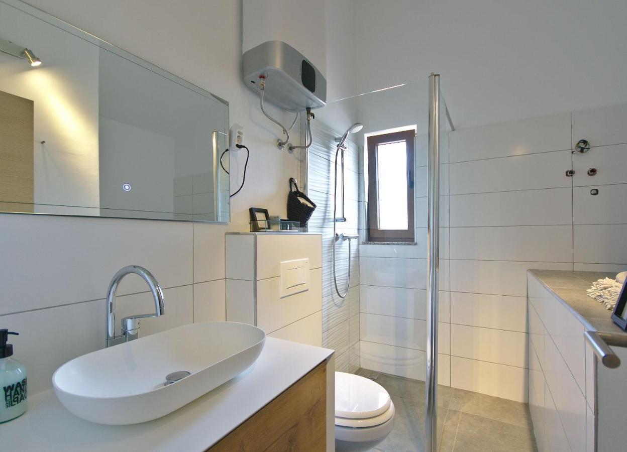 Holiday House With Pool Čavle Екстериор снимка